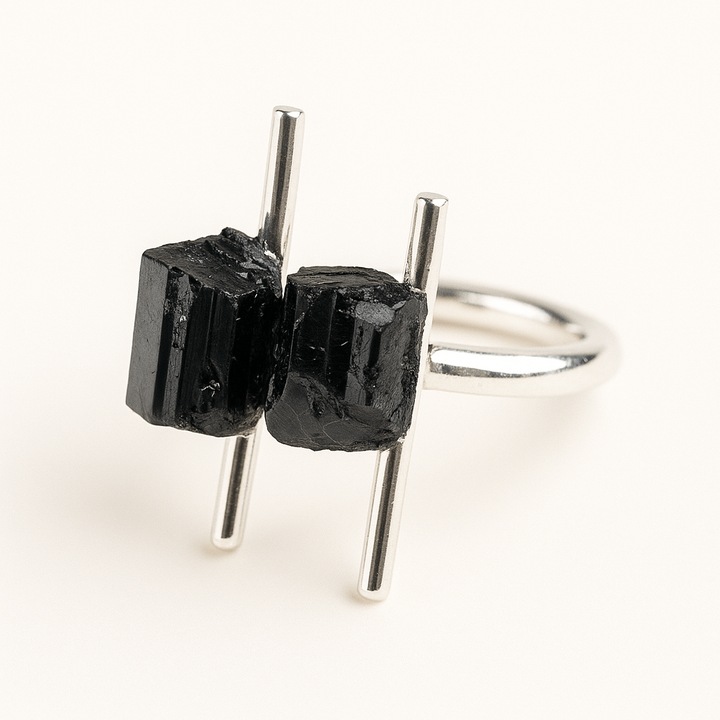 Пръстен CraftMystic с черен турмалин, регулируем размер 55-58, материал месинг и мед, позлатени със сребро