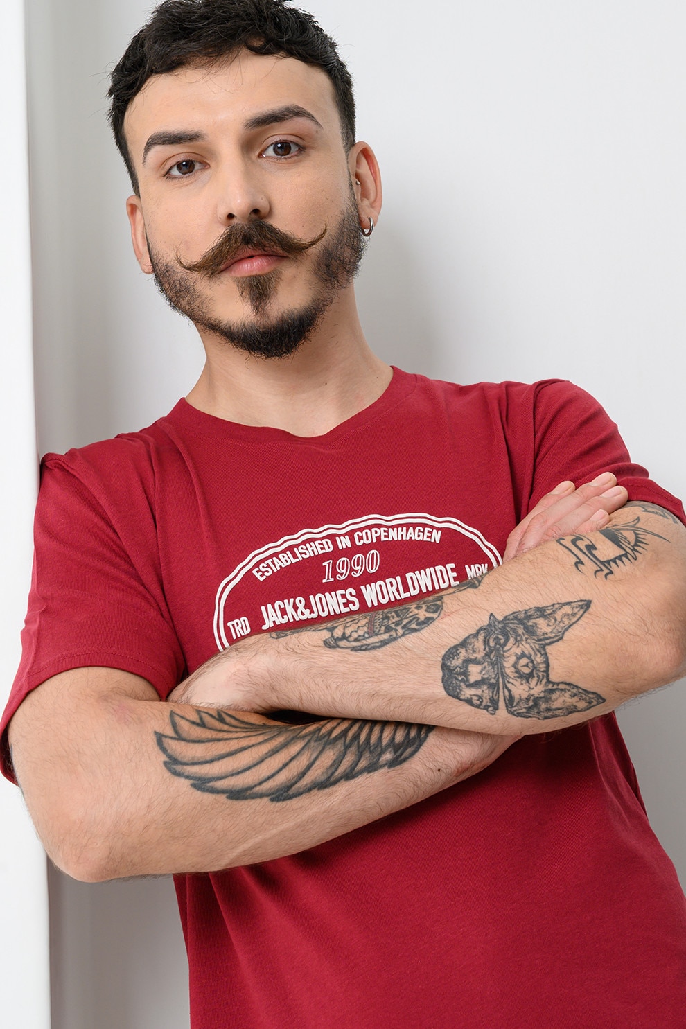 Jack & Jones, Tricou cu imprimeu frontal si decolteu la baza gatului York, Alb, Rosu inchis, S