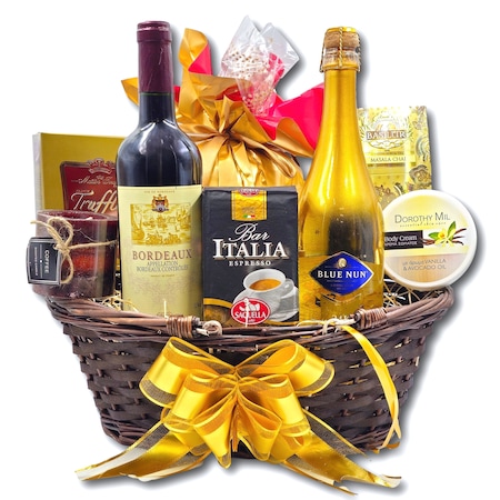 Coș cadou Special Surprise cu spumant, vin și dulciuri
