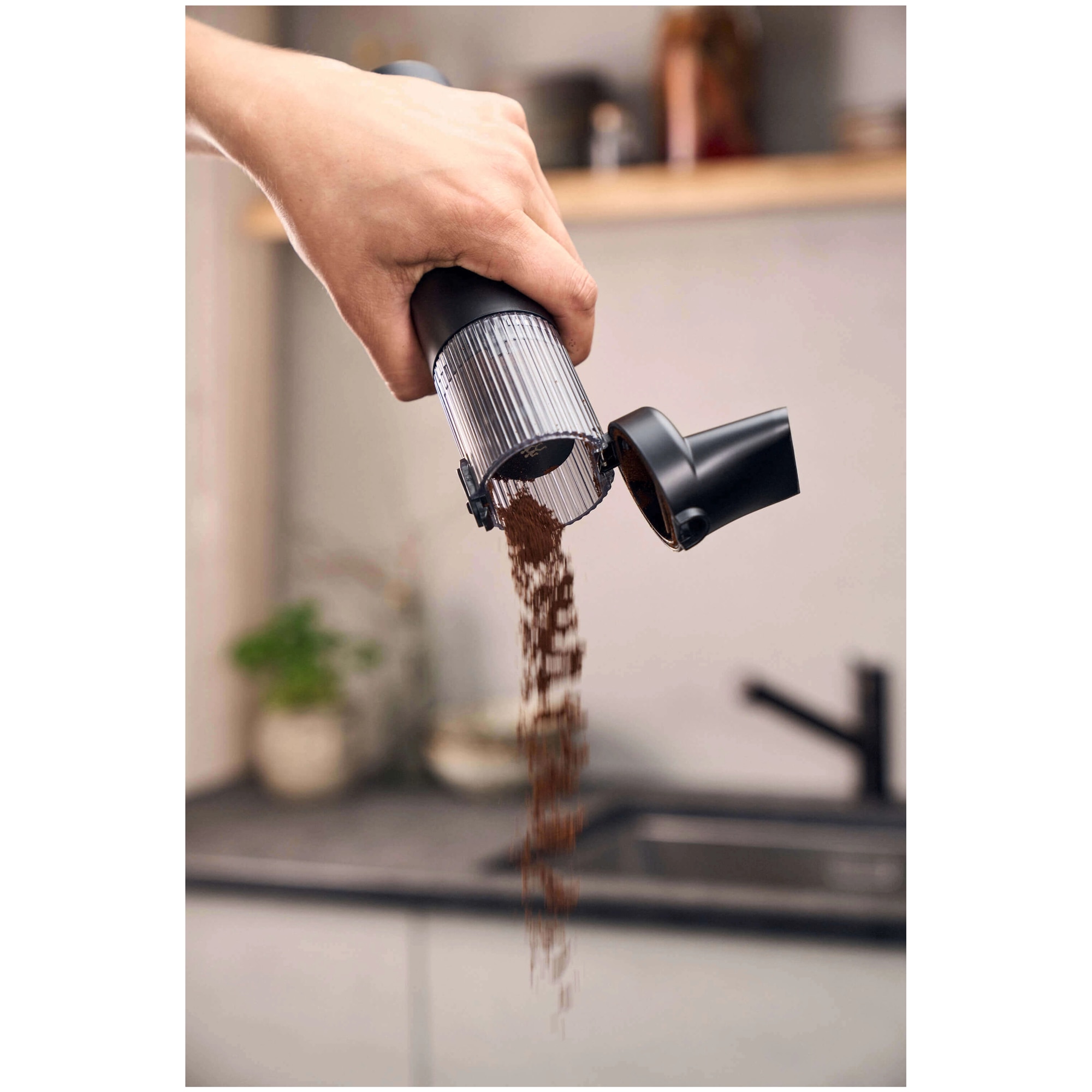 Aspirator Zwilling XTEND 60W, fără sac, alimentare la rețea