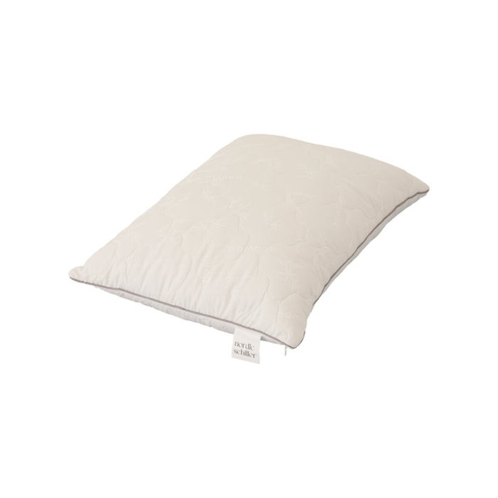 Klasszikus nordic Schiller párna természetes bambuszrostokból, antibakteriális, lélegző és hipoallergén, puha poliészter töltettel, 40°C-on mosható, 950g, natúr fehér színű, minden évszakban ideális