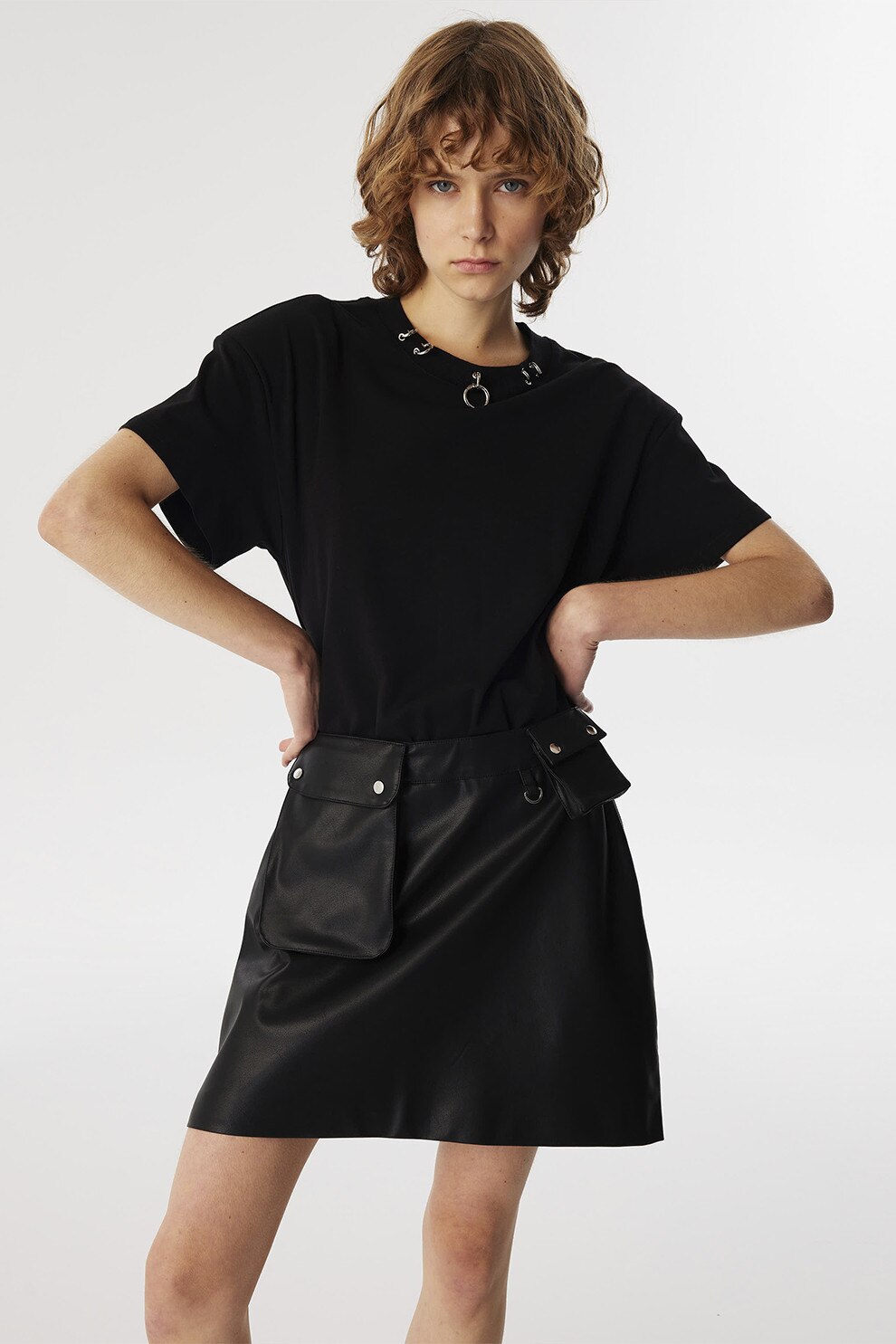 Twist, Rochie mini cu croiala in A si buzunare cu clapa, Negru, 38