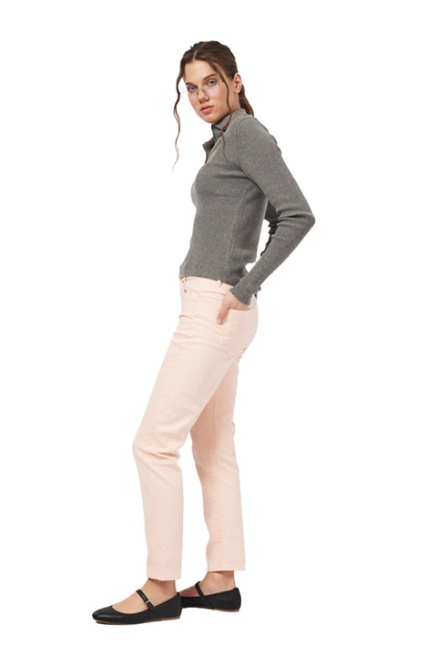 Női farmernadrág G-Star RAW D-Staq 5-PKT Boyfriend 8719197 16113-40, közepes derék, széles szárhossz, W26-L28, világos rózsaszín