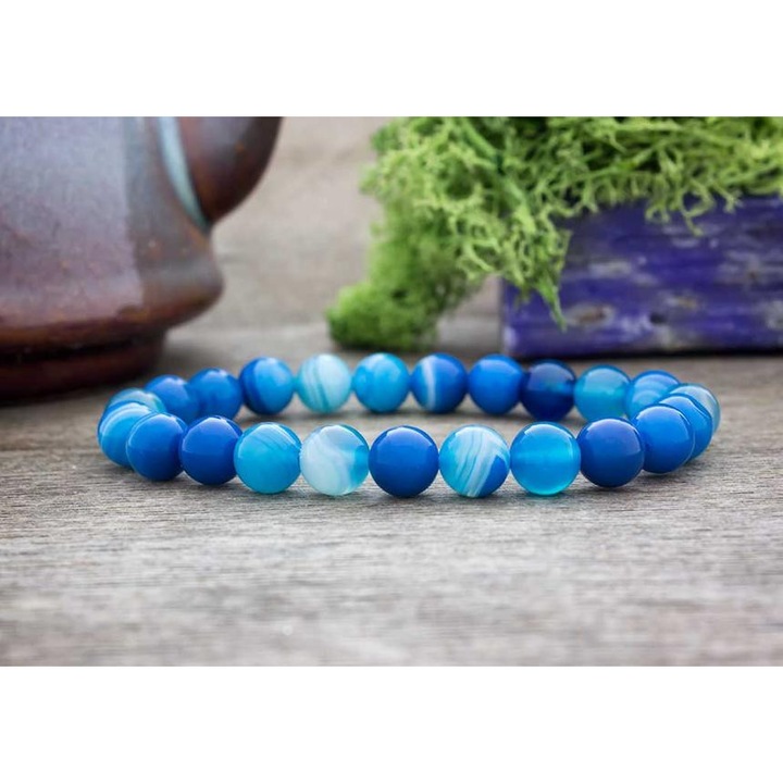 Csörgedező kis patak achát ásvány karkötő