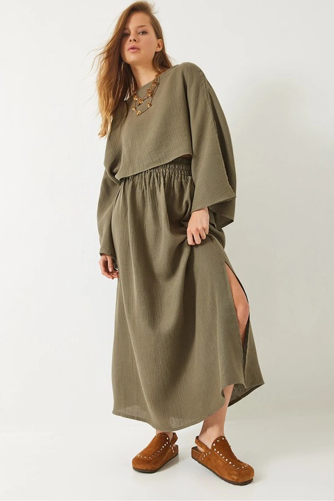 Set doua piese, HiCCUP, tunica lunga texturata cu guler rotund si pantaloni lati, kaki, textil, M INTL