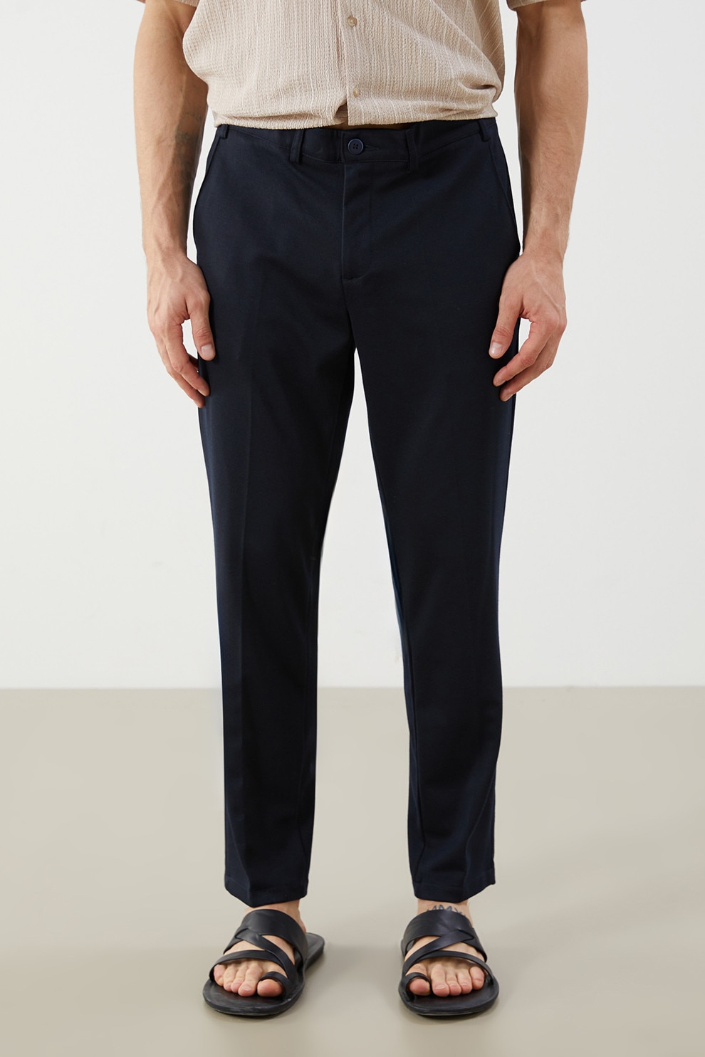 LC WAIKIKI, Pantaloni regular fit cu buzunare, Negru stins, 28