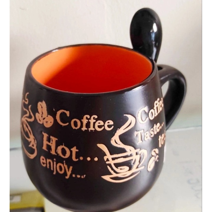 Cana cu Lingurita Ceramica 300ml, Negru-Portocaliu, 7,5x9,2cm, Design Ergonomic