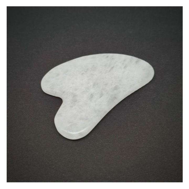 Guasha masszírozó hegyikristályból, 6×8 cm