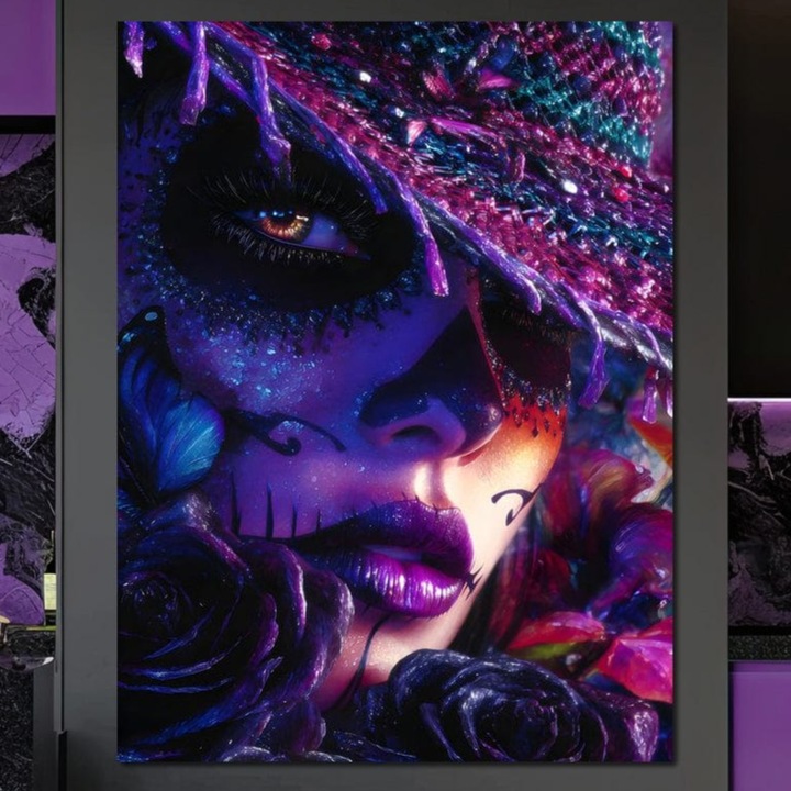 Tablou Canvas Premium, LuxCanva® G1156, Privirea care Vrajeste, 45 X 60 CM, Panza Bumbac 100% 400g/m2, Sasiu Lemn, Noapte, Mov, Palarie, Tatuaj, Trandafiri, Violet, Suflet, Ratacire, Mexic, Decorativ, Intens, Fascinant, Birou, Living, Dormitor
