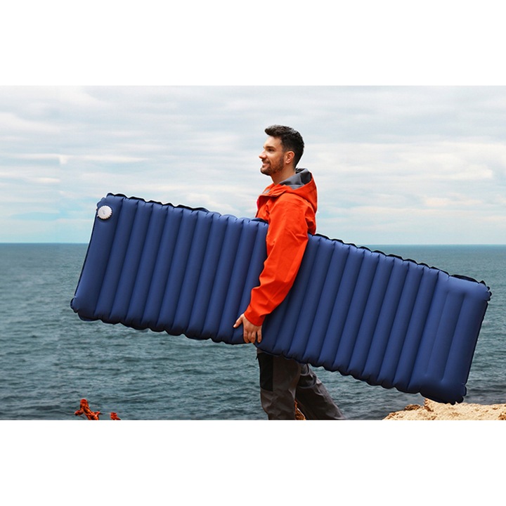 Велосипедна помпа, Aerogogo, GIGAPUMPBL 01, 71.5x45x32 мм, Метална, Максимално налягане 120 Psi, Тегло 108 G, Оборудвана с LED фенерче, незаменим уред за всеки велосипедист, компактен и мощен