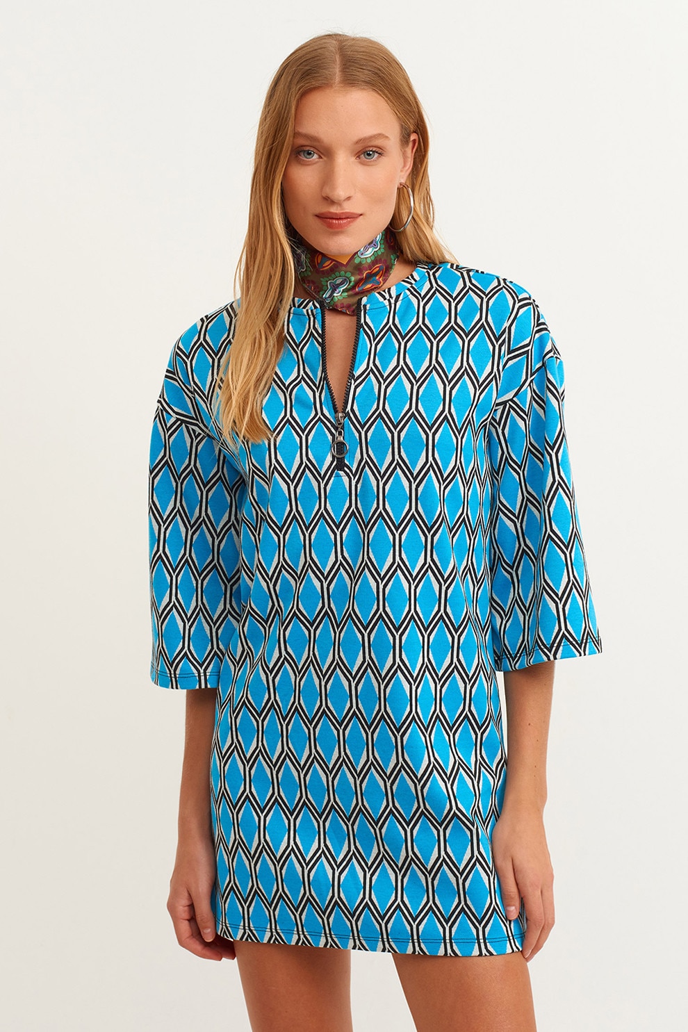 OXXO, Rochie dreapta cu fenta scurta cu fermoar Jakzipel, Alb, Albastru pastel, Negru, XS