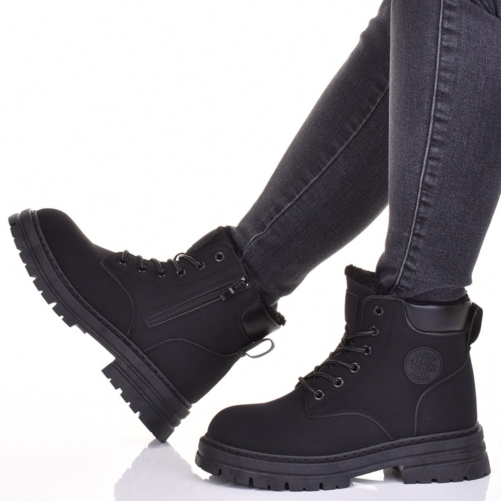 Ghete dama Martinus, clasice de iarna, cu blana groasa, negru, piele ecologica, 37 EU