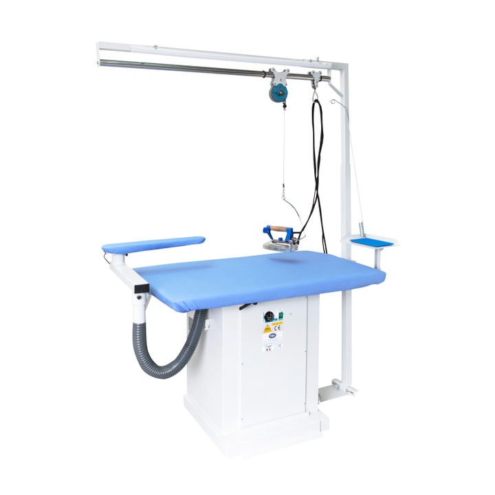 Comel MP/A téglalap alakú professzionális vasalódeszka gőzöléssel, fűtött tetejjel és komplett tartozékkészlettel