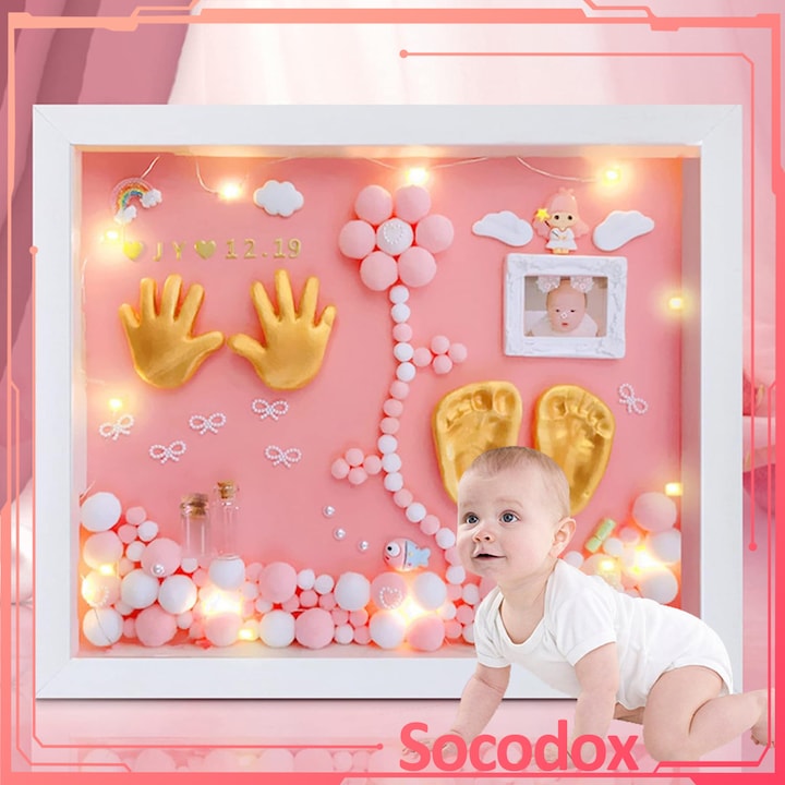 Kit Amprenta Mulaj Manuta Sau Piciorus Bebe Si Rama Foto, Socodox, lemn/ipsos/vopsea, cu cutie de cadou, Pentru botez sau zi de nastere, 27.8x32.5x3 cm, cadrul alb