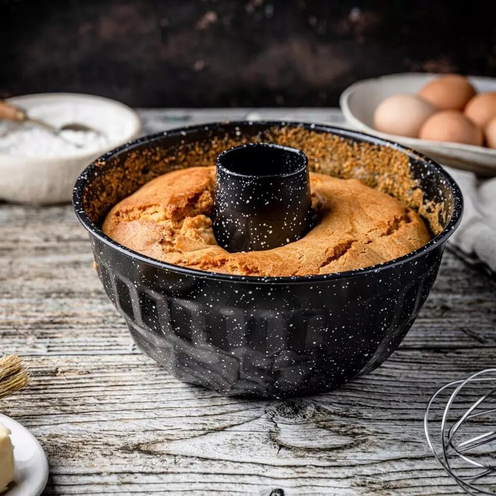 Forma copt, rotund cu orificiu, acoperire antiaderenta, negru, diametru 22 cm, Klausberg