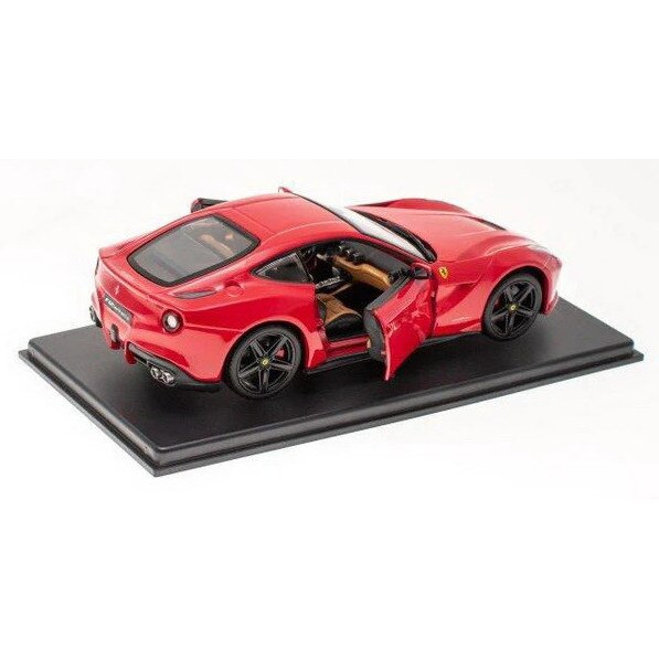 Macheta auto Ferrari F12 Berlinetta 2012 1:24 Hachette - eMAG.ro