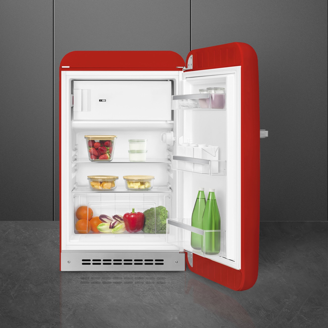 Frigider Smeg, stil anii '50, roșu, 122l, 970x545x659cm - eMAG.ro