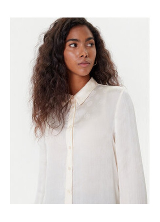 Camasa cu croiala lejera si guler clasic