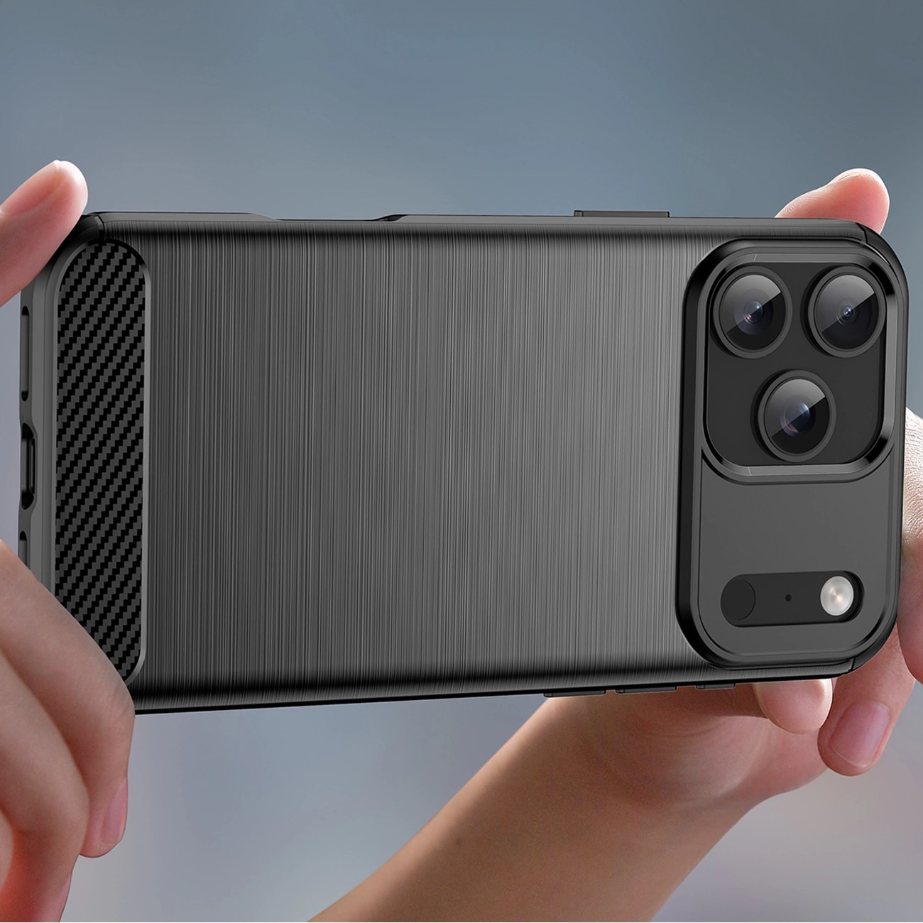 Carcasa Carbon Case compatibila cu iPhone 17 Pro Max, Negru