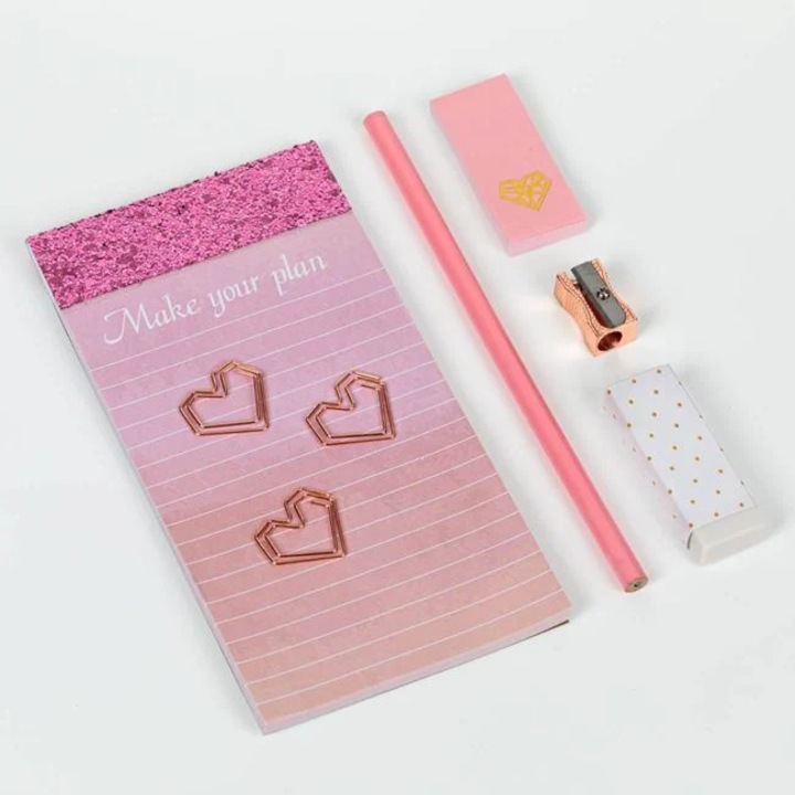 ANTBRO® Fuchsia Csillogó Íróasztali Készlet – 8 Darab: Jegyzetfüzet, Jegyzetek, Gemkapcsok, Radír, Írószerek Felnőtteknek, Tinédzsereknek, Lányoknak, Irodai vagy Iskolai Ajándék