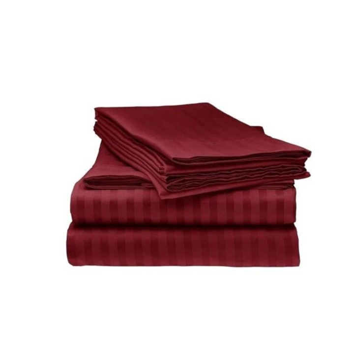 Cearsaf de pat Kotonia Home Deco, 100% bumbac, Damasc Saten, dimensiune dungi 1 cm, Bordo, 150x240 cm