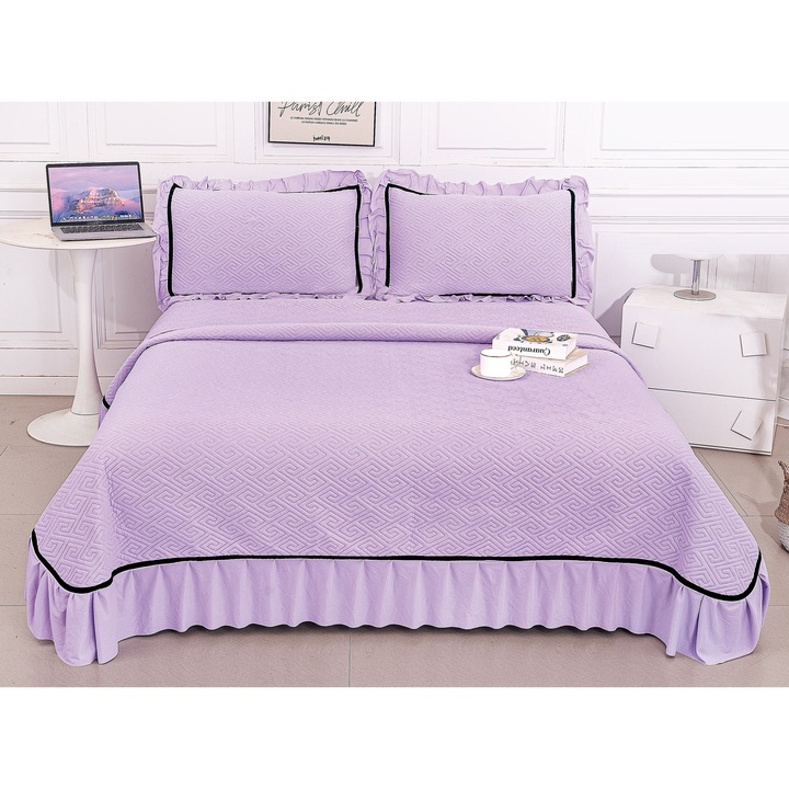 Set Cuvertura de Pat CHIRASO CATIFEA, 3 Piese, cu Volanase, UNI, mov deschis, 230x250cm, include 2 Fete de Perna 52x72cm