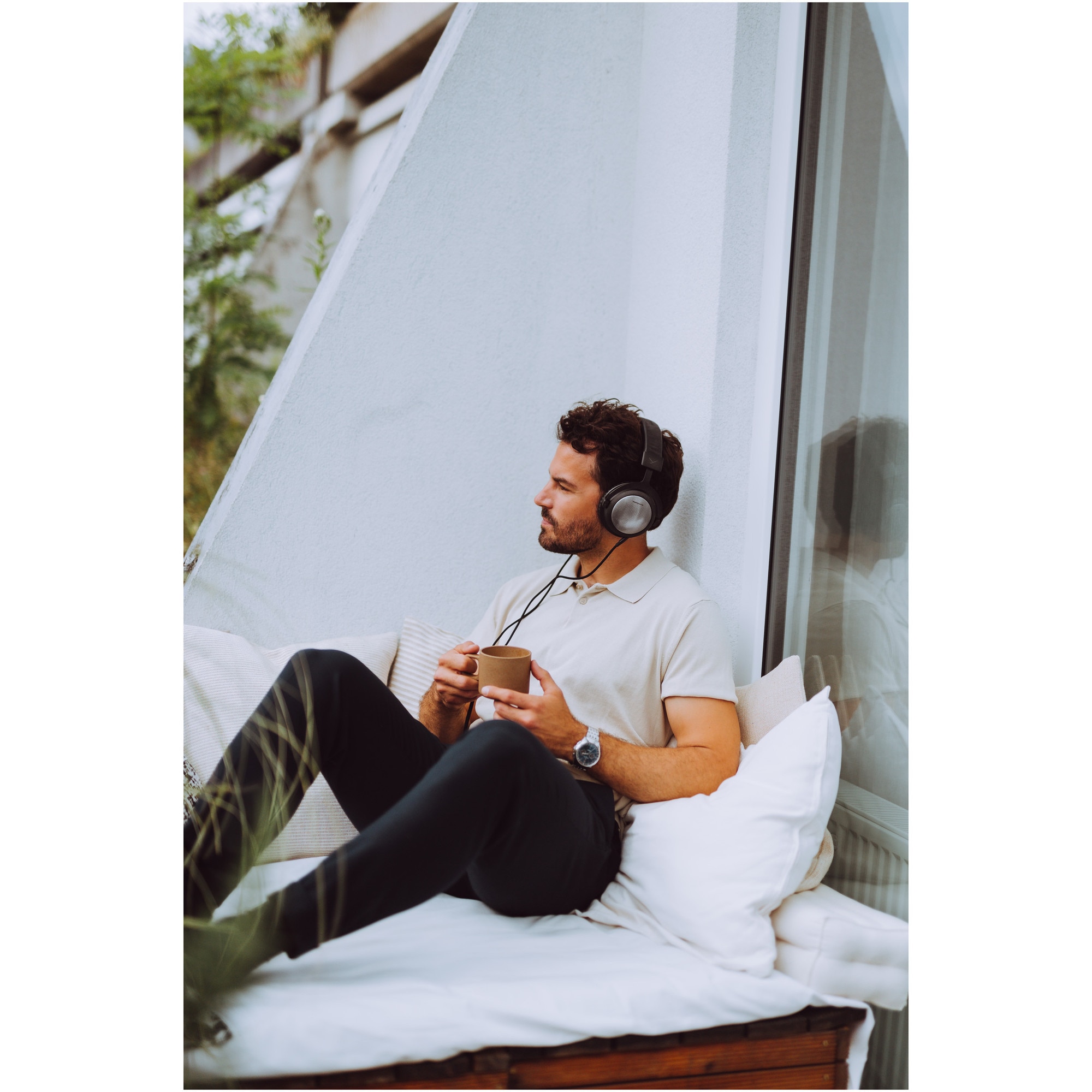 Casti Over-Ear Beyerdynamic T5 3rd generation, Cu Fir, Hi-Res Audio, Tesla Technology, Black