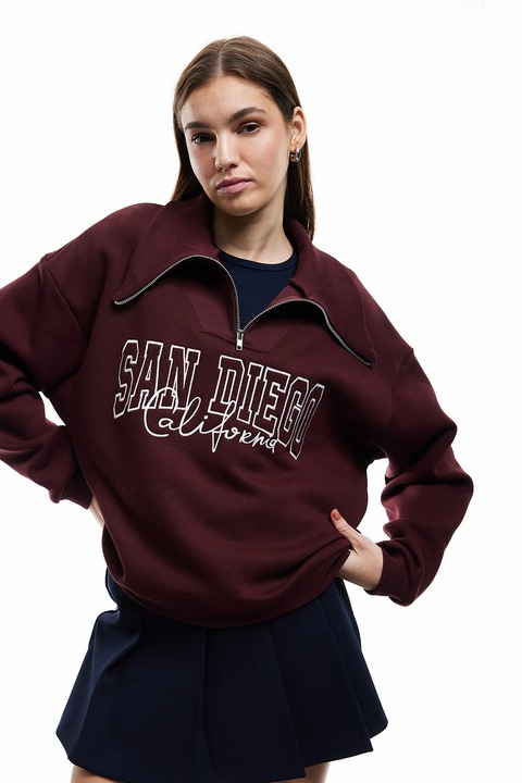 KOTON, Bluza de trening supradimensionata cu fenta scurta cu fermoar, Alb/Rosu inchis