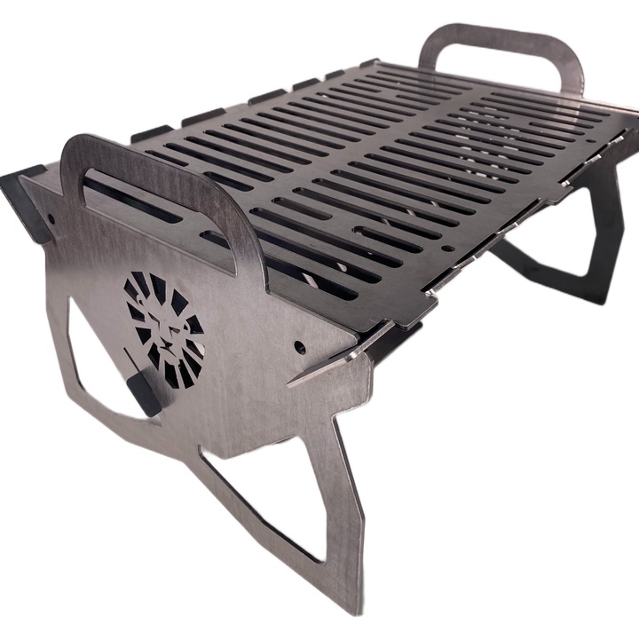 Összecsukható/hordozható acél asztali grillsütő, strapabíró, kempingezéshez/kertbe 450 x 330 x 275 mm, 4 mm vastag, fekete