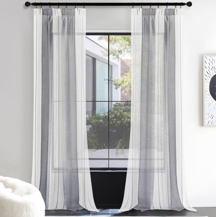 2 darabos MRTREES függöny szett, félig átlátszó, kötőtűvel rögzíthető, 140 x 225 cm, világos szürke, fehér csíkokkal