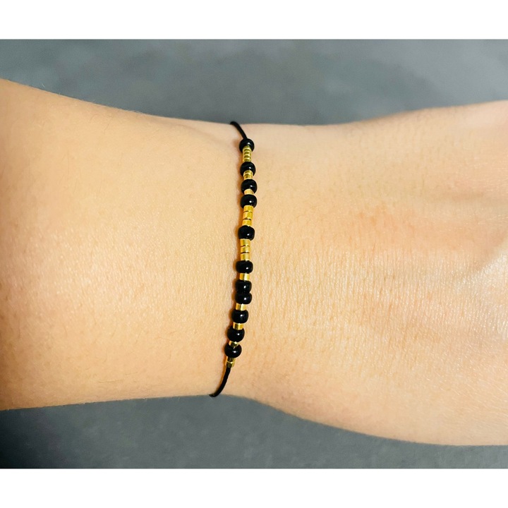 Bratara reglabila pe snur negru cu mesaj in cod Morse: Binecuvantare