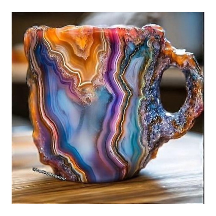 Cana din cristal mineral, multicolor