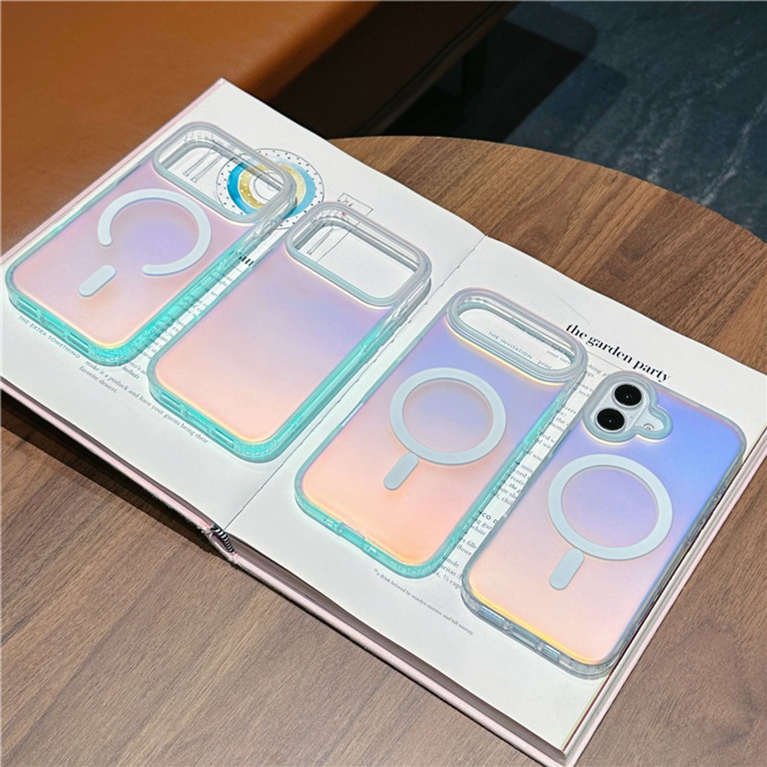 Husa pentru Apple iPhone 17 Pro Max, Magsafe, Antisoc, Schimbare Culoare din Unghiuri Diferite, Textura Mata, Multicolor/Alb