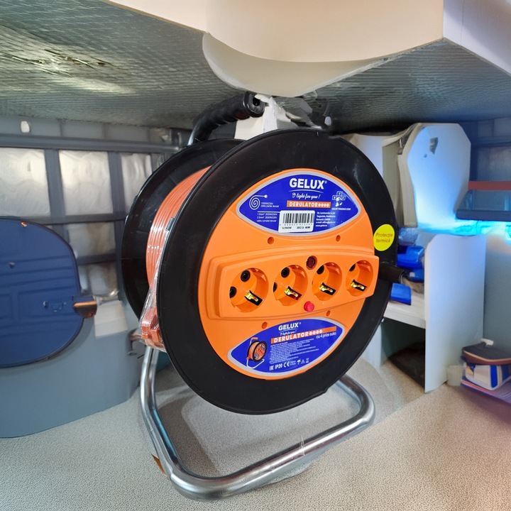 Prelungitor rola GELUX 3x2.5 mm, 40 m, 4 prize, maner ergonomic