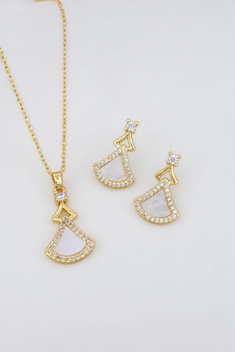 Set bijuterii elegante, colier si cercei asortati, cristale stralucitoare, pentru femei