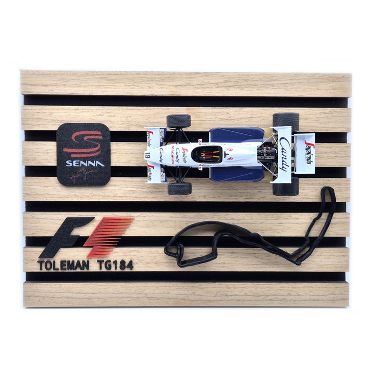 Toleman Hart TG184 F1 #19 (1984) - Ayrton Senna - dísztáblán - dísztárgy - Edicola - 1:24