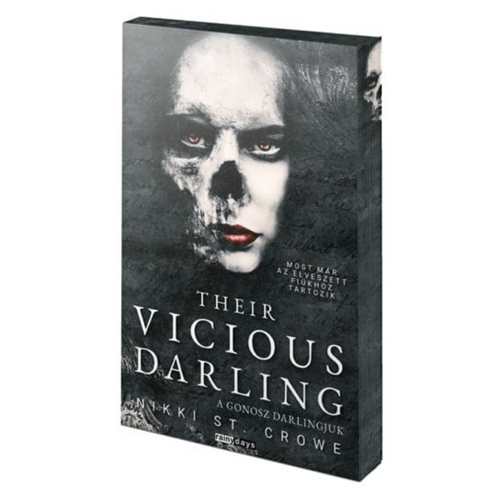 Nikki St. Crowe: Their Vicious Darling - A Gonosz Darlingjuk - Éldekorált