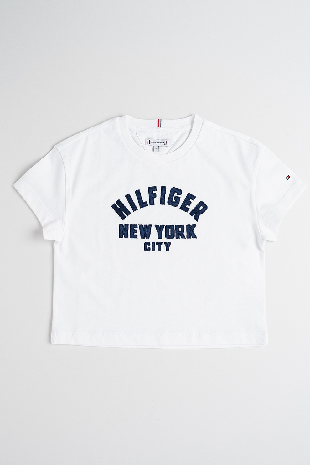 Tommy Hilfiger, Tricou crop cu text brodat, Albastru ultramarin, Alb optic, 140 CM