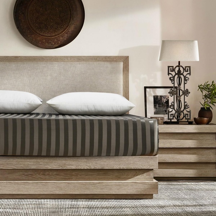 Cearceaf cu elastic, 180x200, satin, gri antracit, 30cm, husa protectie pat premium, gri cu dungi