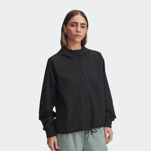 Jachete si geci sport dama