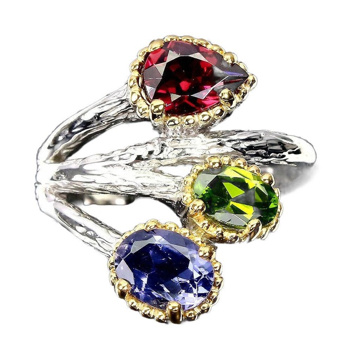 Inel argint 925 cu granat, diopsid si iolit, 14K aur alb si galben, 15.5, 20x11mm