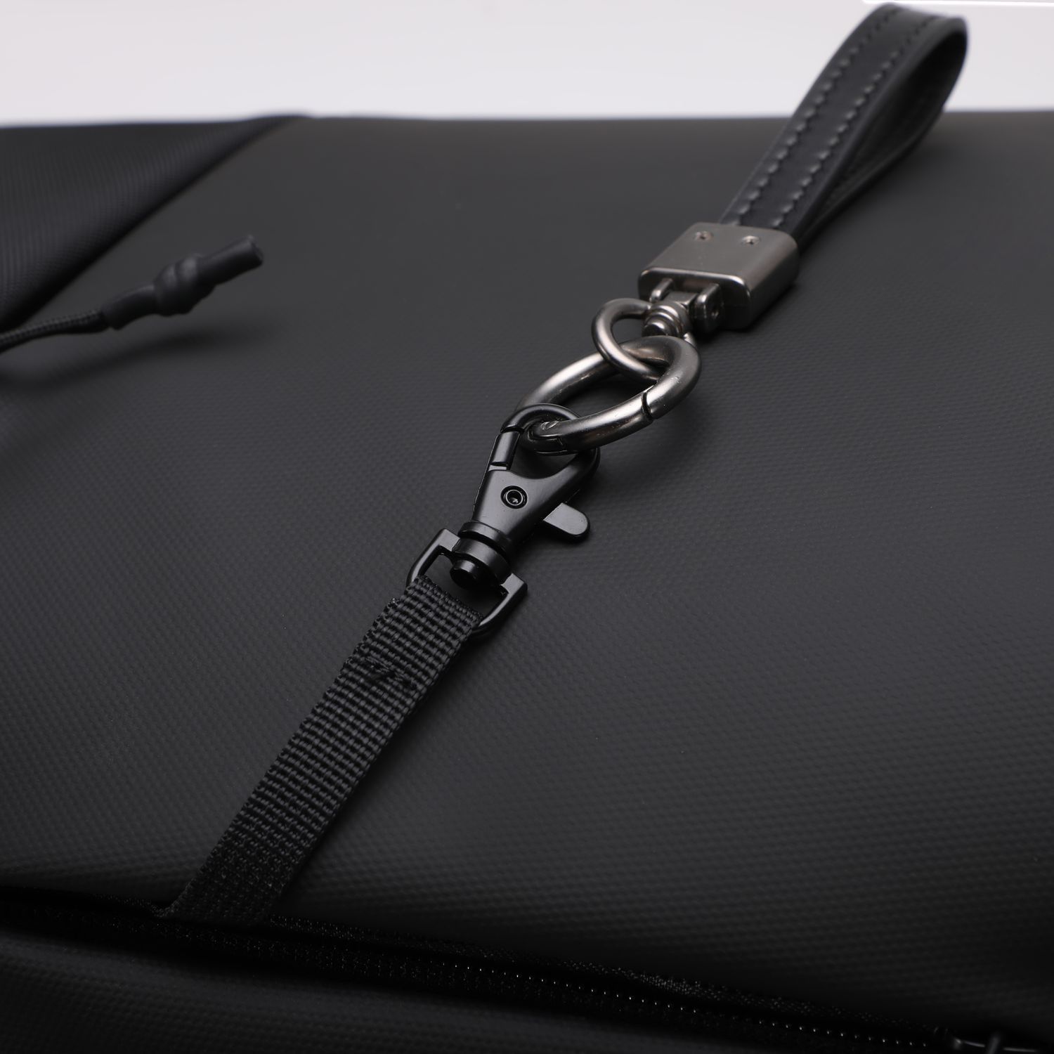 Rucsac business Spire, capacitate 21 l, compartiment laptop 15,6", compartiment tablet 9", deschidere 180°, negru, 43x30x16 cm
