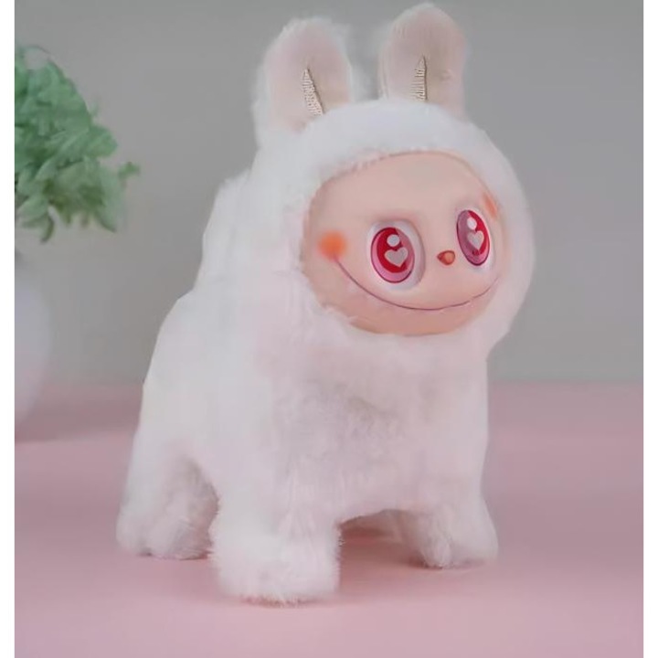 Labubu interaktív elektromos játék zenével – plusz járás, éneklés, világító arc és csóváló farok, 16 cm fehér szőr