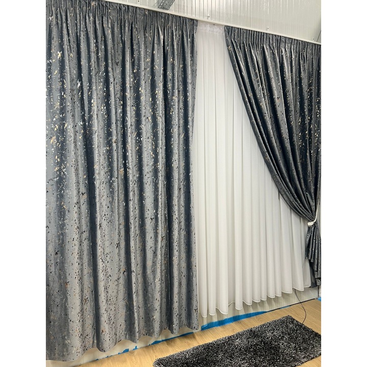 Set doua draperii catifea imprimata Alicante, gri inchis, lucrate pe rejansa lata de 10 cm, 2x150x240 cm