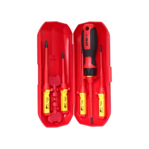 Csavarhúzók és behajtóhegyek