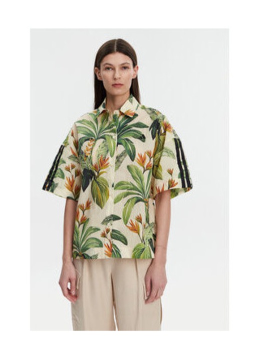 Laza, rövid ujjú virágmintás ing