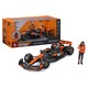 Macheta Formula 1 McLaren MCL38 #81 cu figurina Oscar Piastri - 1/24 Bburago