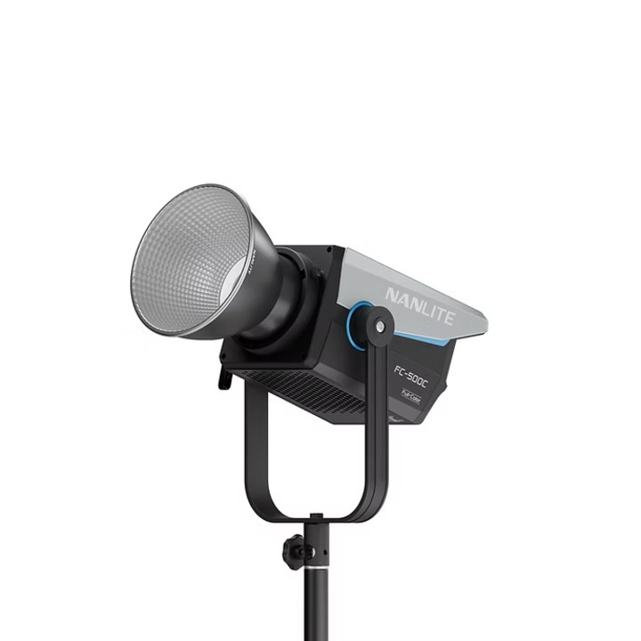 Spotlight RGBW Nanlite FC-500C, 520W, kompakt méretek