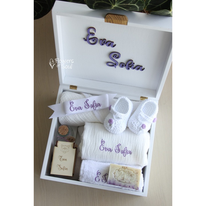 Trusou complet pentru botez, Flowers of Soul, cutie lemn personalizată, lumanare cu flori, 26x26cm, 34x6,5cm