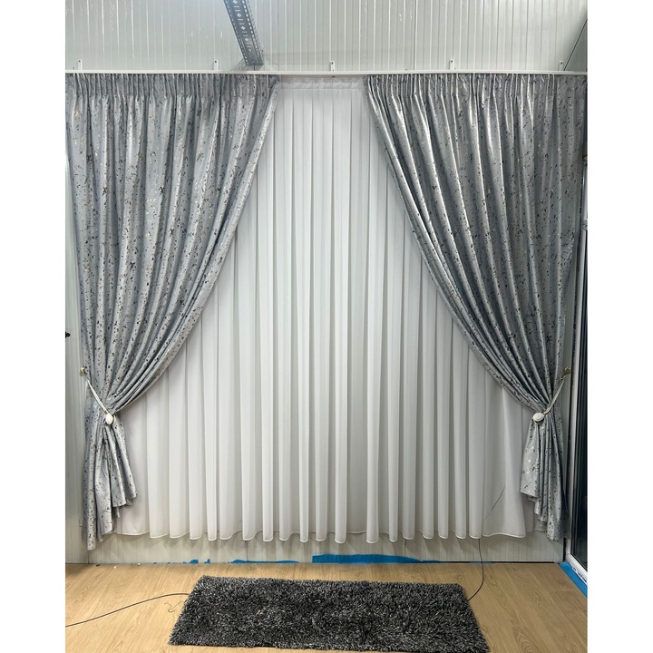 Két darabos Alicante mintás bársony függöny szett, világos szürke, 10 cm széles redőkön kidolgozva, 2x200x270 cm
